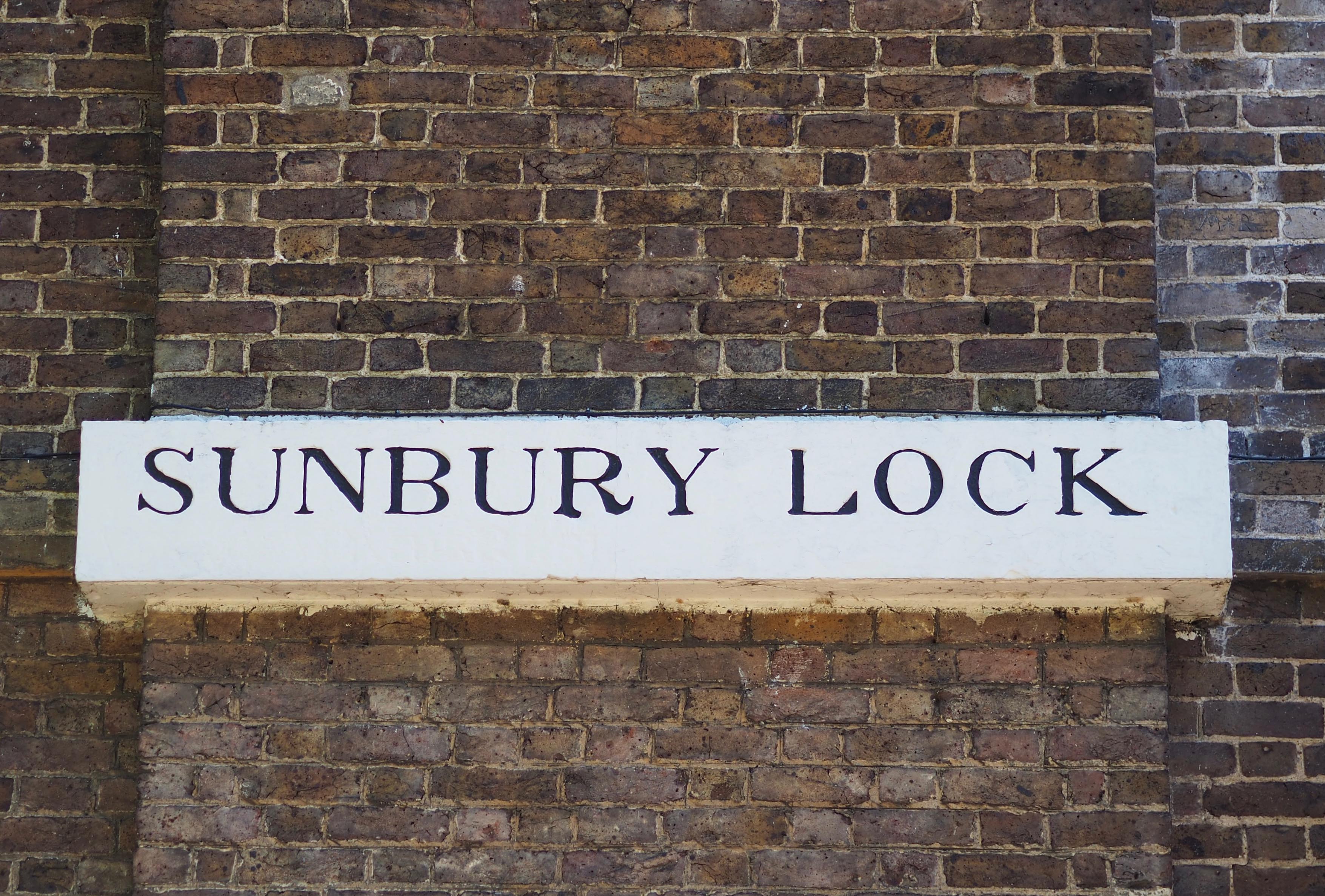 Sunbury Lock, Sunbury-on-Thames, Greater London. Staycation Inspiration by Malvern Garden Buildings
