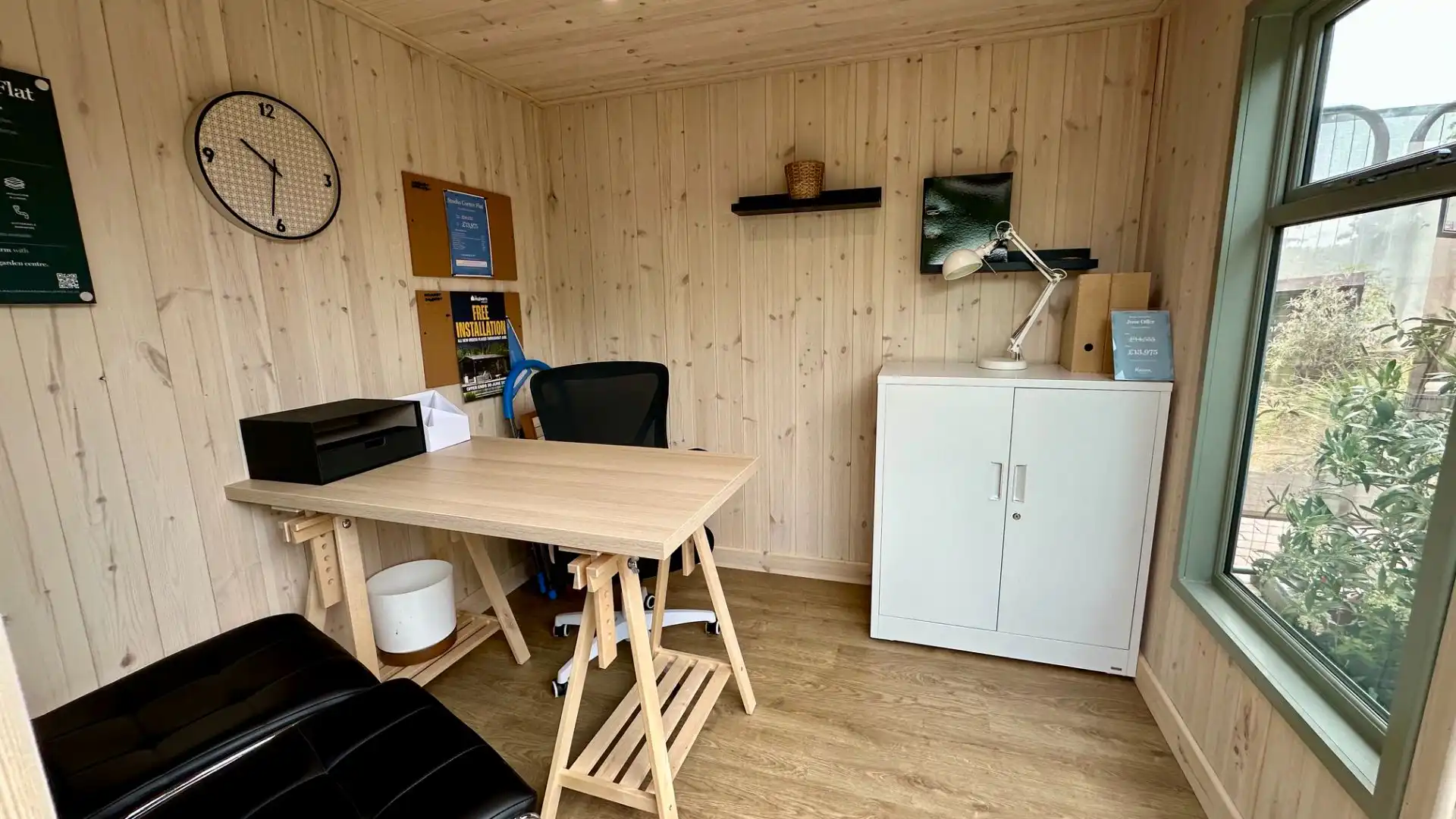 Studio Corner Flat Ex-Display available at Abingdon (Oxfordshire)
