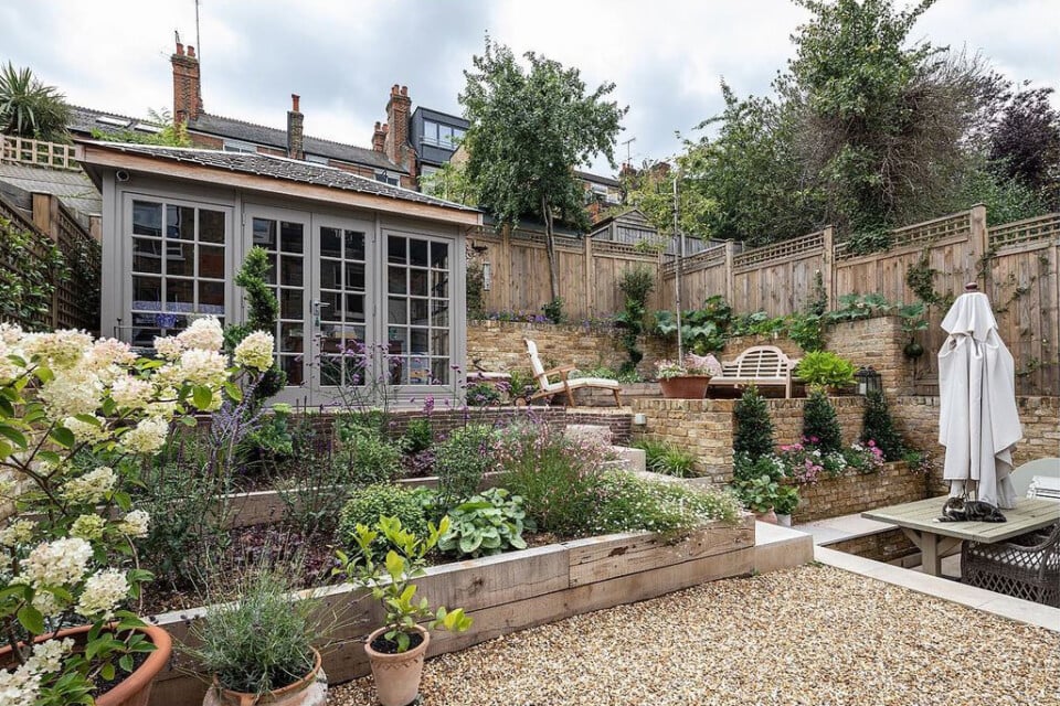 Kew Garden Room in customer's terrace garden