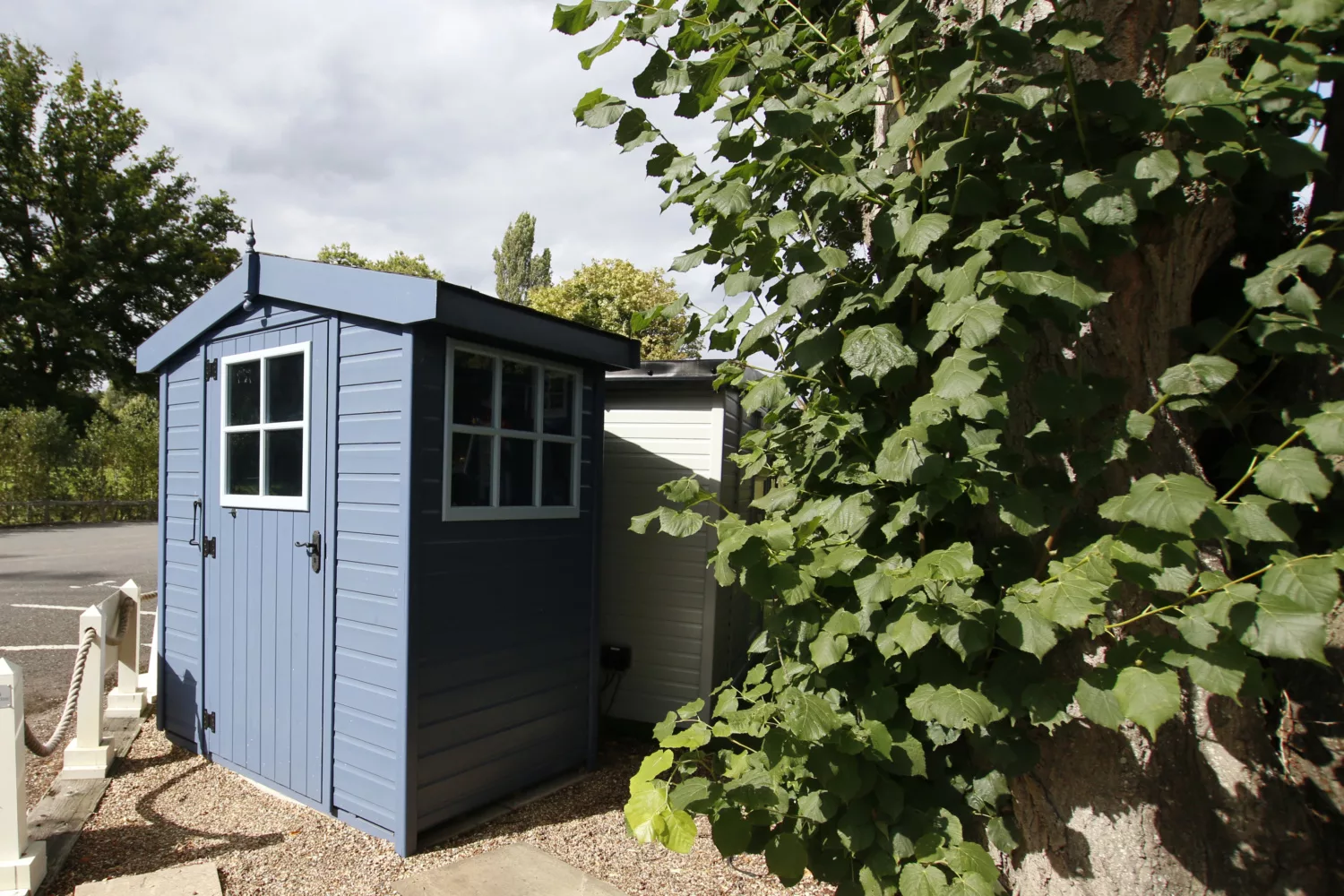 Kew Potting Shed Ideas to Make the Most of Your Small Garden
