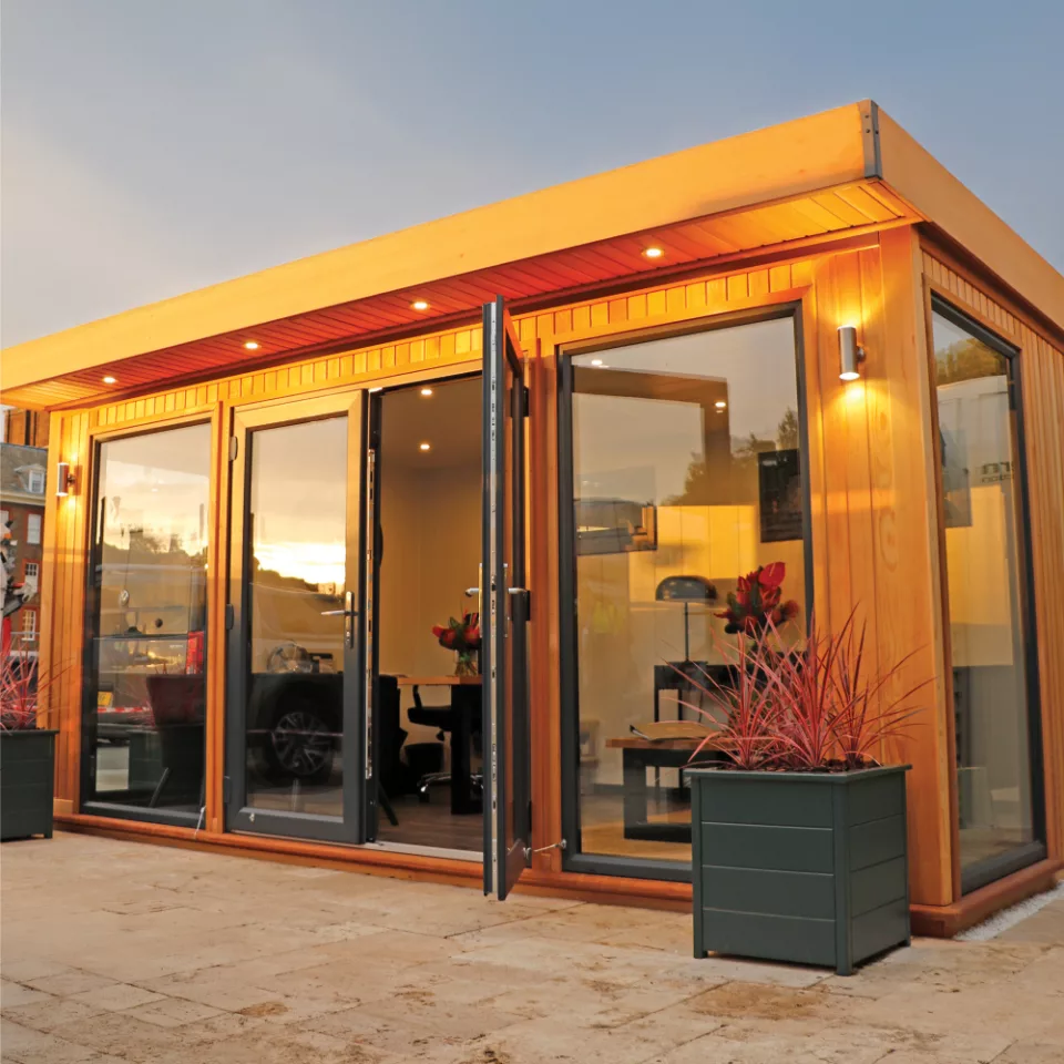 Haven Garden Office by Malvern Garden Buildings